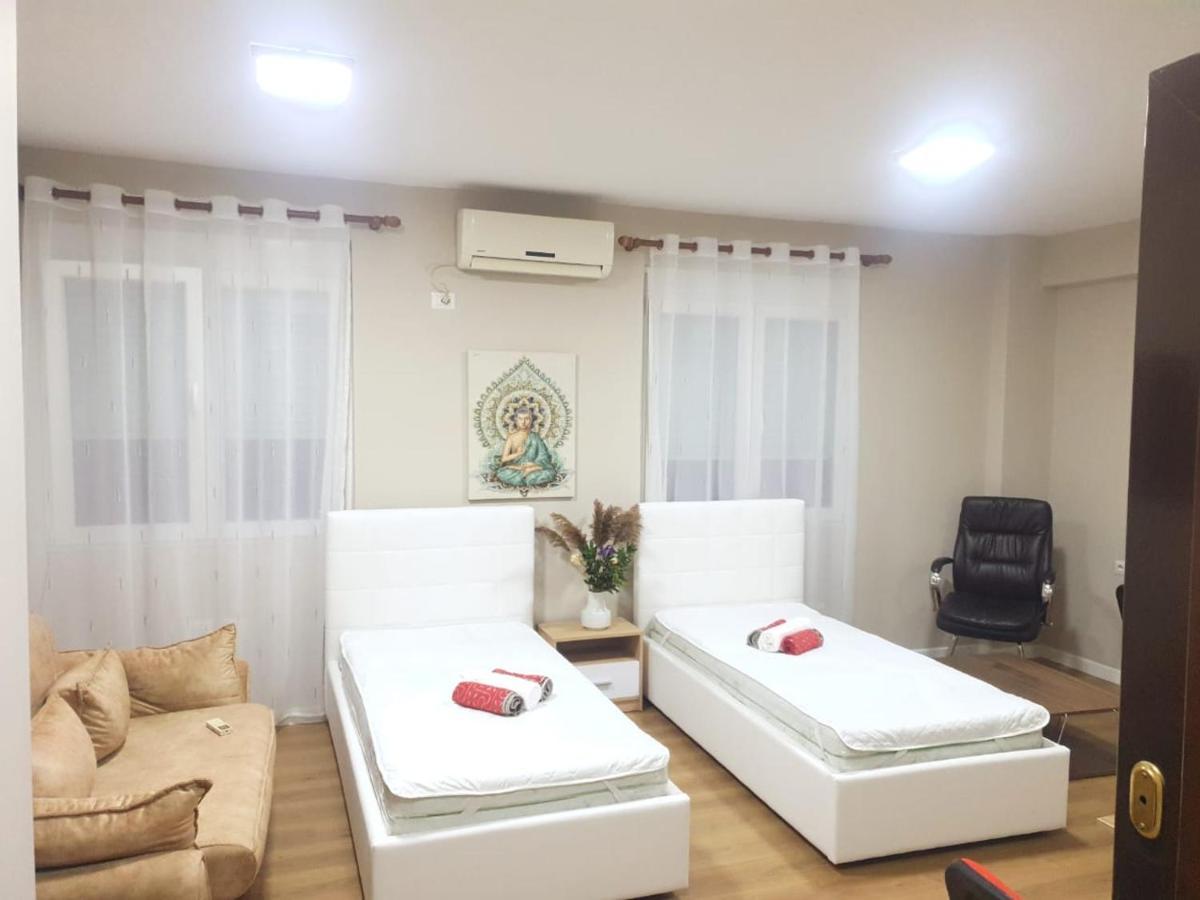 Lovely Apartment On Tirana City Center Тирана Екстериор снимка