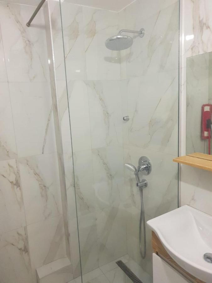 Lovely Apartment On Tirana City Center Тирана Екстериор снимка
